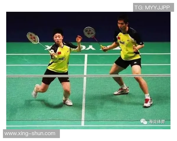羽毛球深度解析深圳羽毛球队如何实现中路突破的战术与训练秘诀